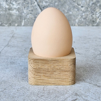 Oak egg holder 50x50x30mm