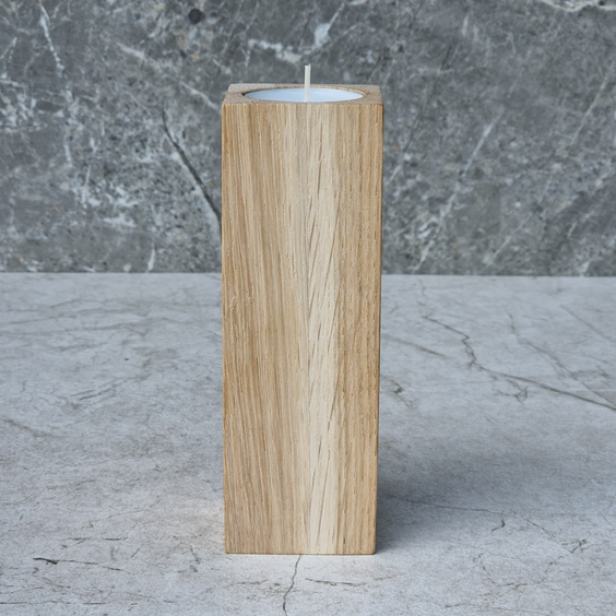 Oak tealight candle holder 50x50x150mm