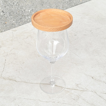 Wine glass cover with plate for snacks