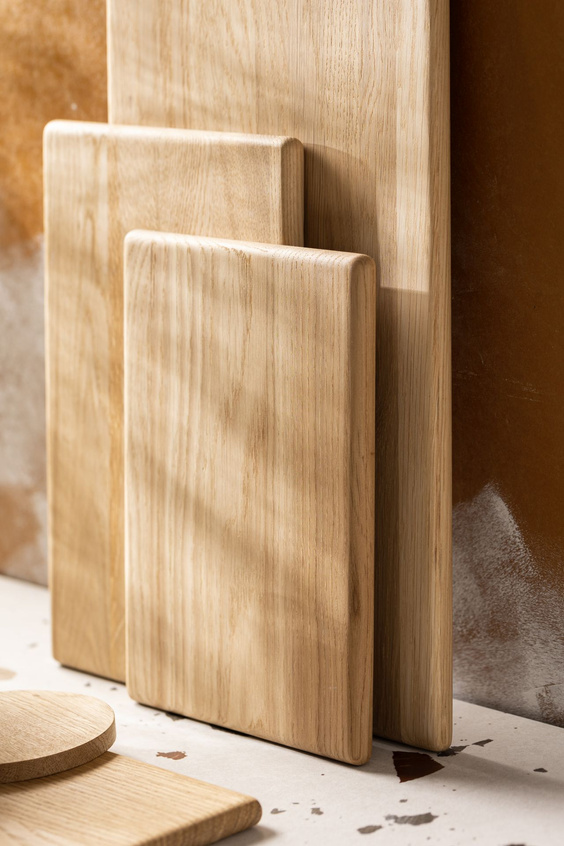 Oak cutting board AYA ∅220 mm