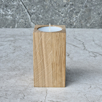 Oak tealight candle holder 50x50x90mm