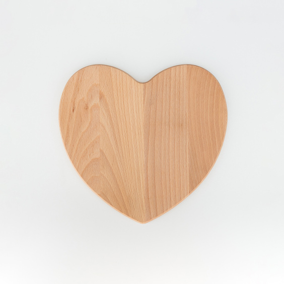 Beech board heart shaped 260x280x15 mm