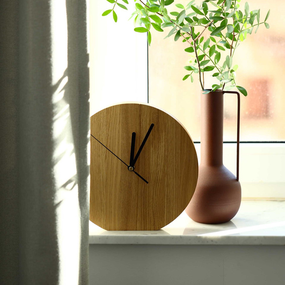 Big Beech standing clock 230x240x20mm