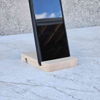 Beech phone stand 100x80x15mm