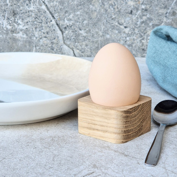 Oak egg holder 50x50x30mm